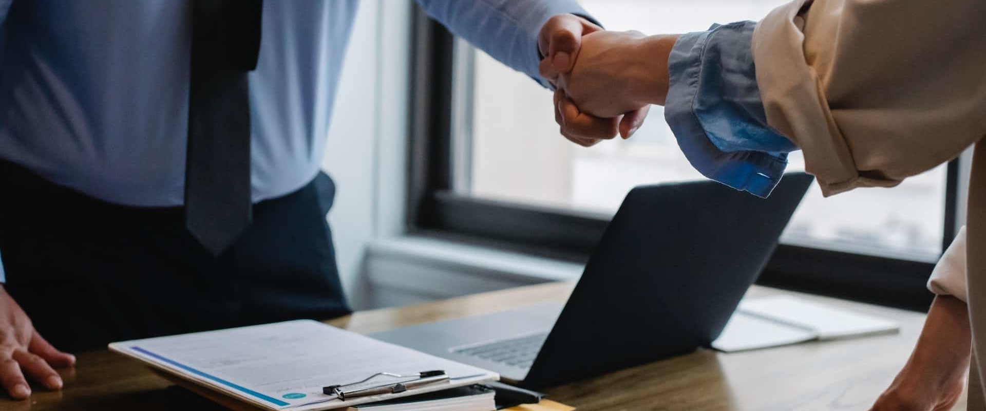 La differenza tra consulenza e lavoro a contratto